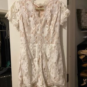 BEAUTIFUL WHITE ROMPER